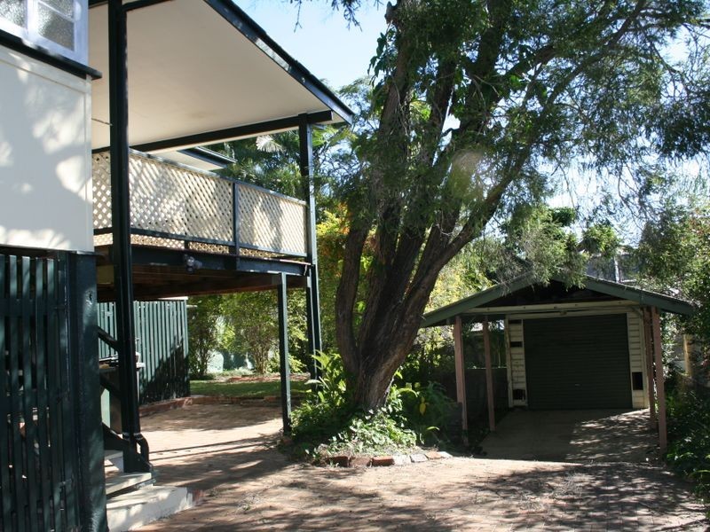 15 Weal Avenue, Tarragindi QLD 4121