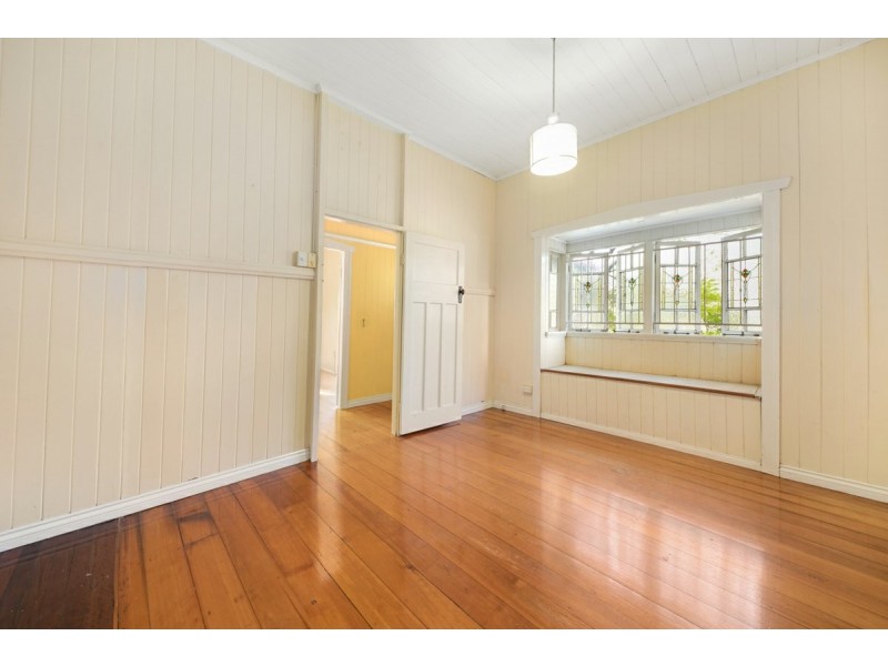 124 Waverley Street, Annerley QLD 4103