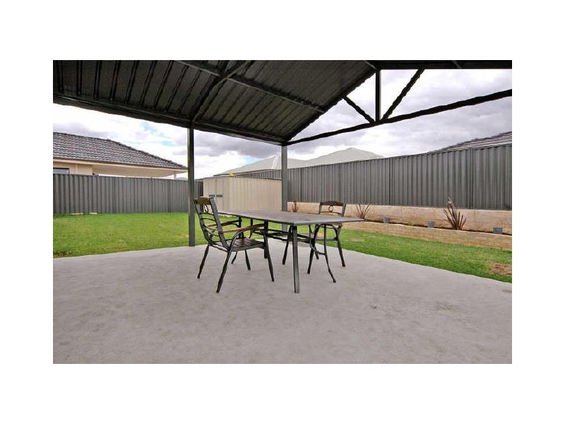 3 Brammall Bend, Aveley WA 6069
