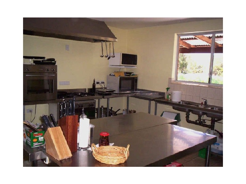 310 Houston Street, Sawyers Valley WA 6074