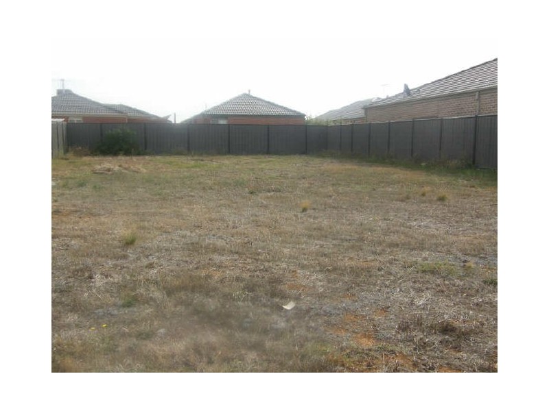 12 Oliver Place, Point Cook VIC 3030