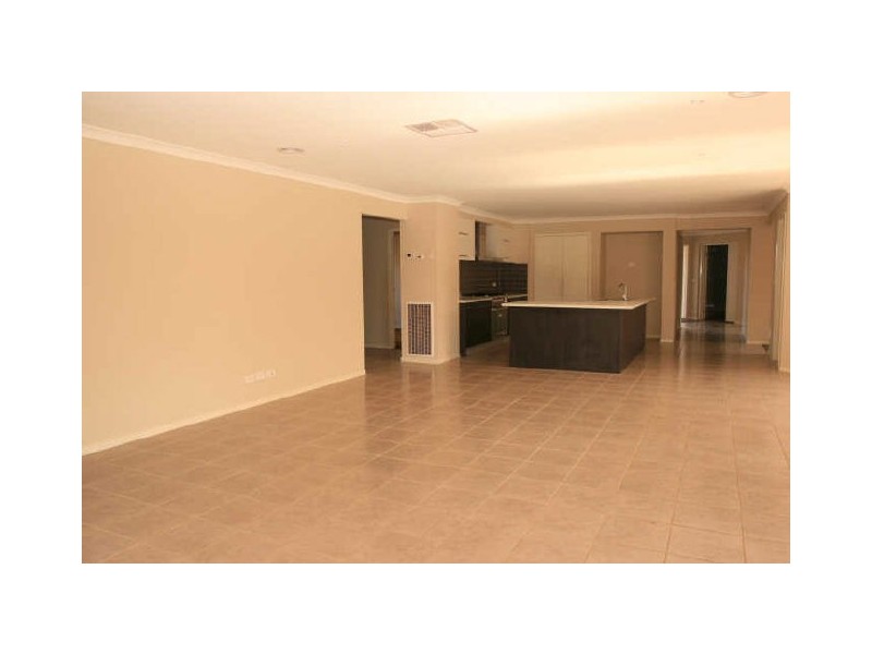 4 Cyclic Way, Tarneit VIC 3029