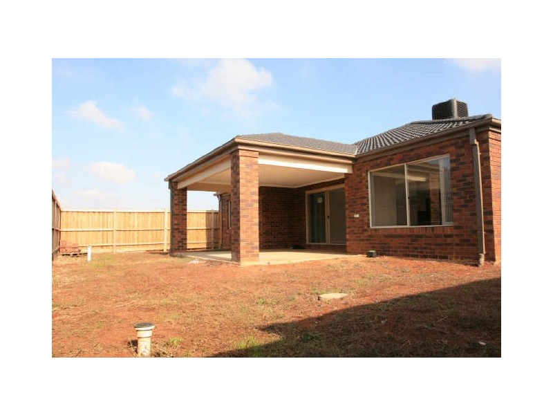 4 Cyclic Way, Tarneit VIC 3029