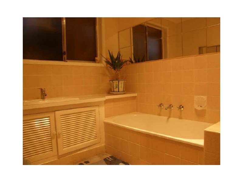 2 McIntosh Avenue, Hoppers Crossing VIC 3029