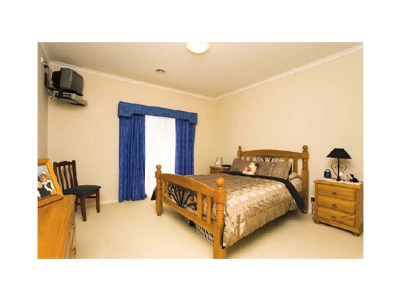 28 Knightsbridge Drive, Tarneit VIC 3029