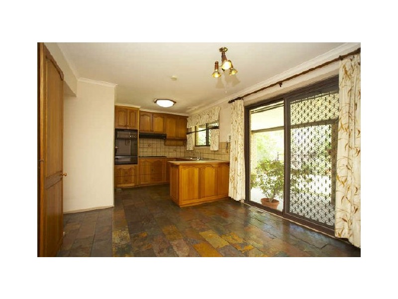 33 Claremont Crescent, Hoppers Crossing VIC 3029