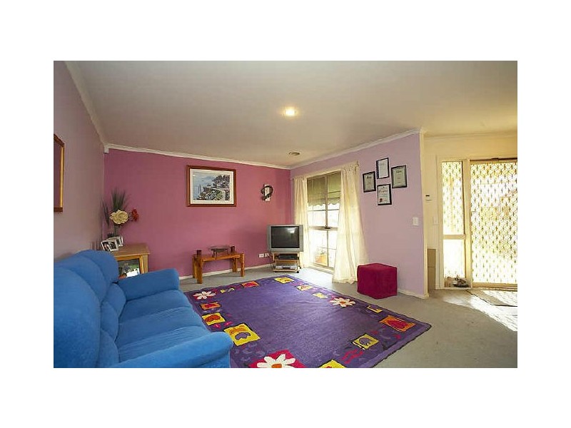 8 Gould Walk, Truganina VIC 3029