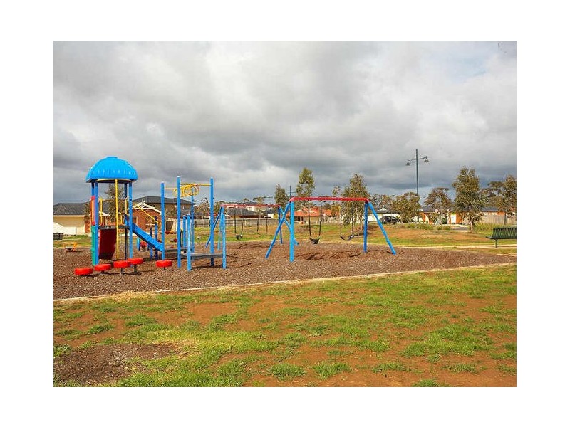 21 Wentworth Ave, Wyndham Vale VIC 3024