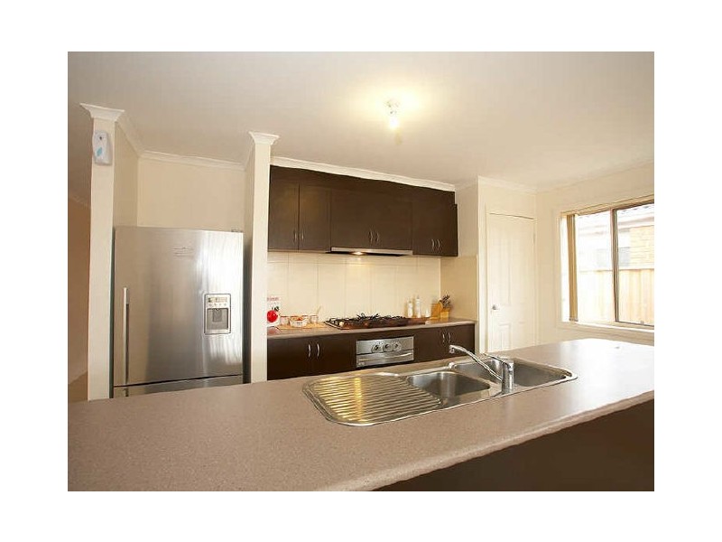 21 Solander Gv, Tarneit VIC 3029