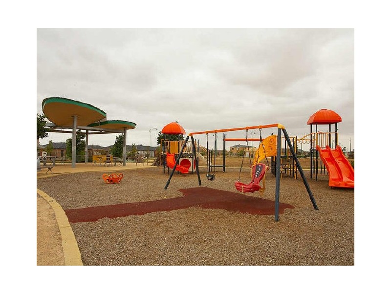 21 Solander Gv, Tarneit VIC 3029