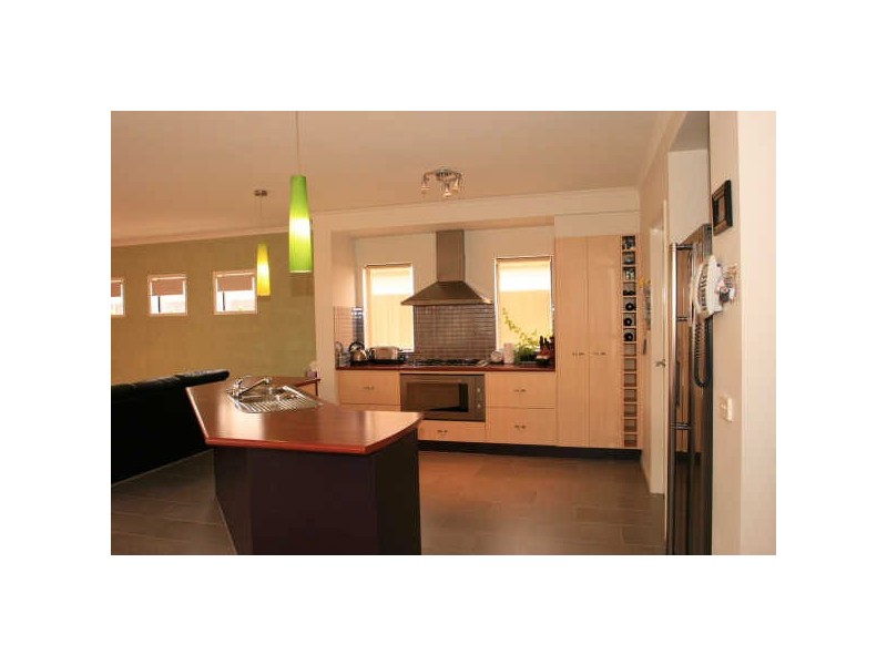 105 Sunset Views Blvd, Tarneit VIC 3029