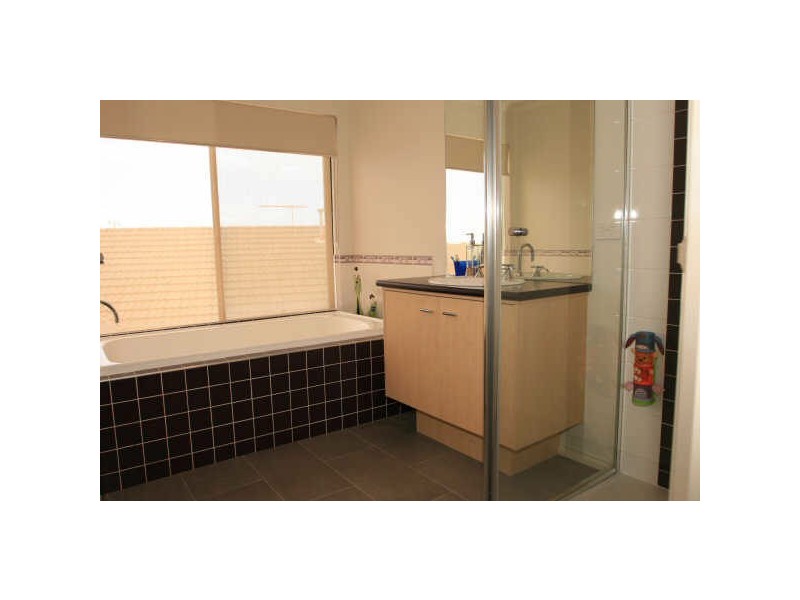 105 Sunset Views Blvd, Tarneit VIC 3029