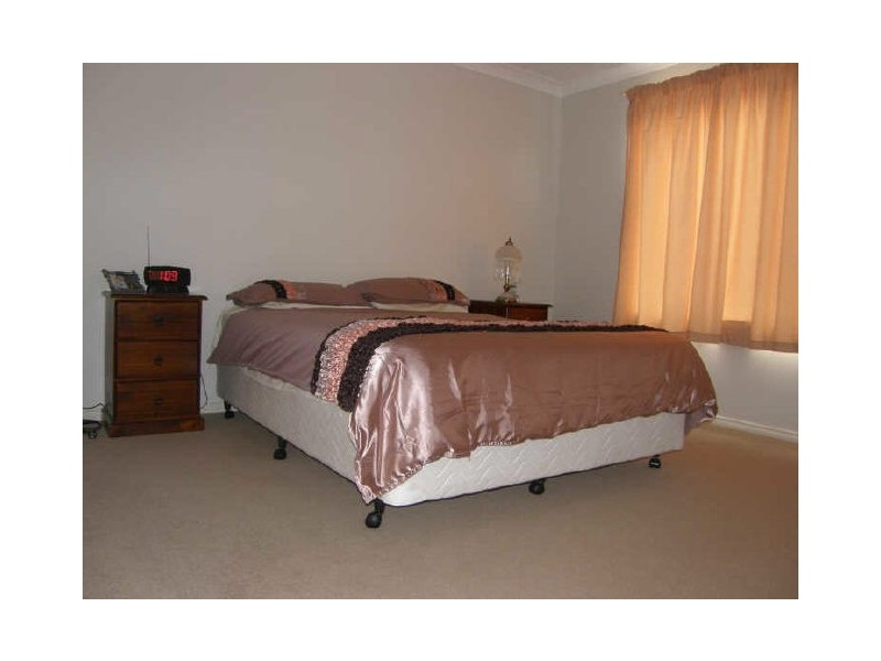 9 Birdsong Glade, Tarneit VIC 3029