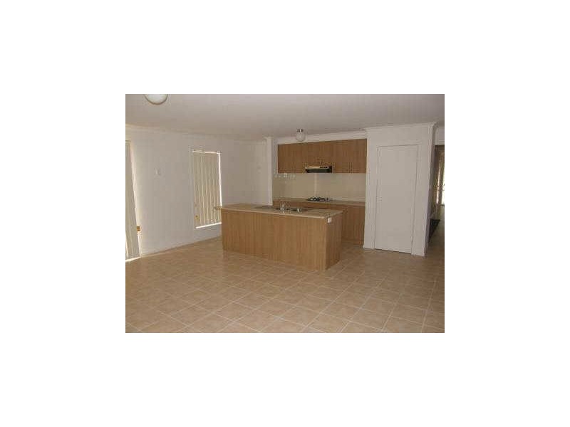 14 Whitehouse Crt, Tarneit VIC 3029