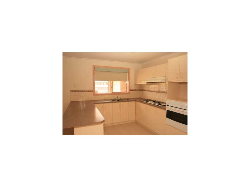 24 Alexandra Ave, Hoppers Crossing VIC 3029