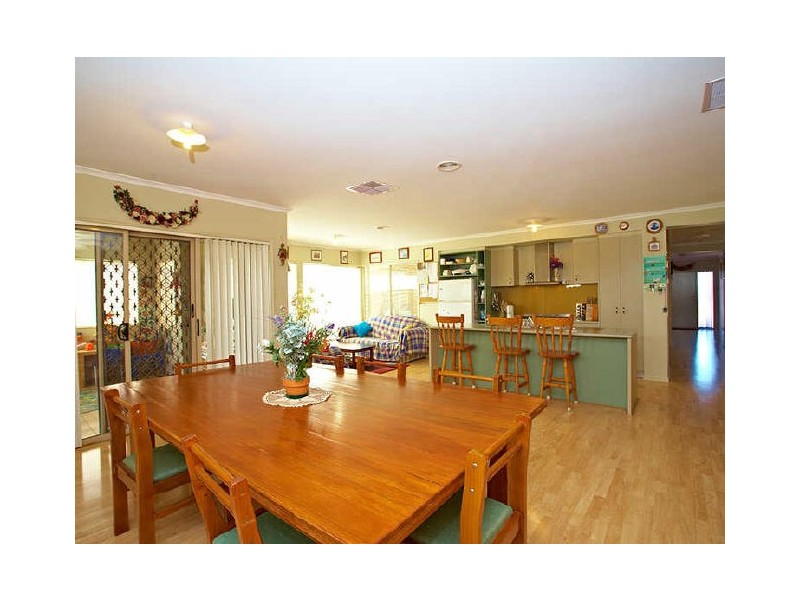 1 Hollows Circuit, Tarneit VIC 3029