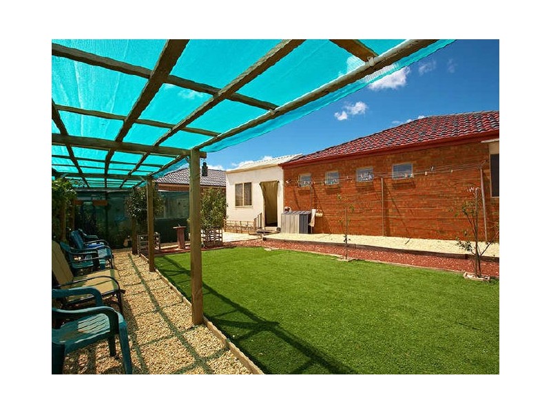 1 Hollows Circuit, Tarneit VIC 3029