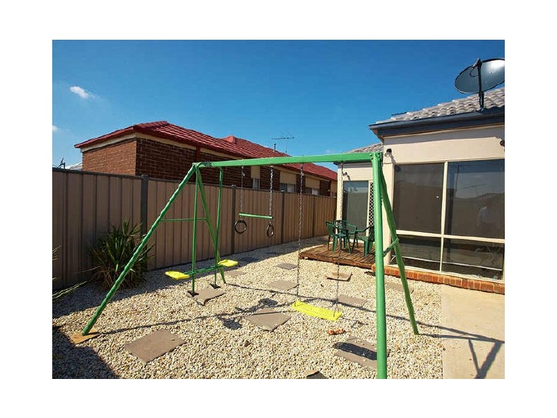 37 Nottingham Crescent, Tarneit VIC 3029