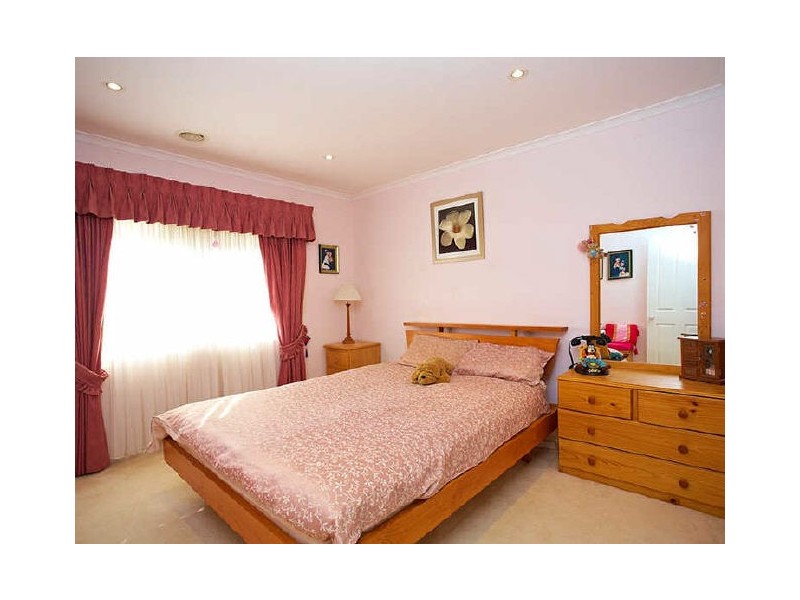 36 Angela Drive, Hoppers Crossing VIC 3029