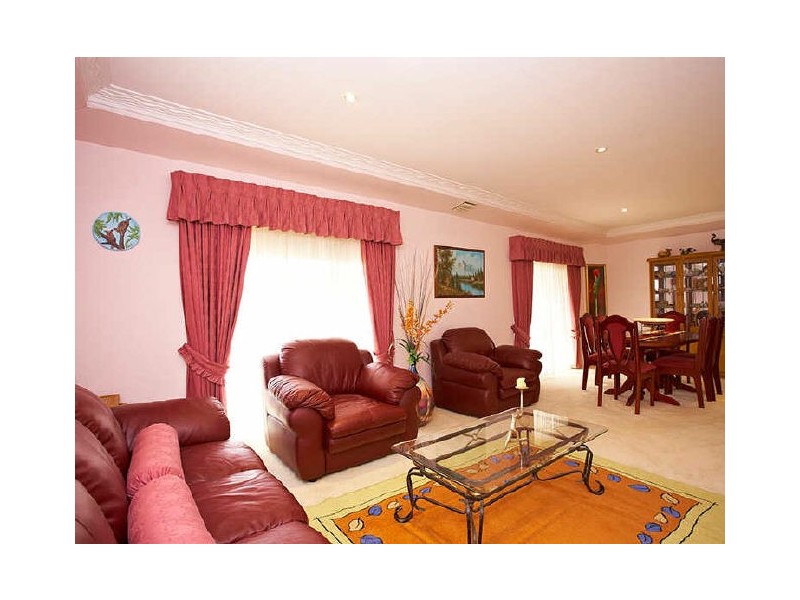 36 Angela Drive, Hoppers Crossing VIC 3029