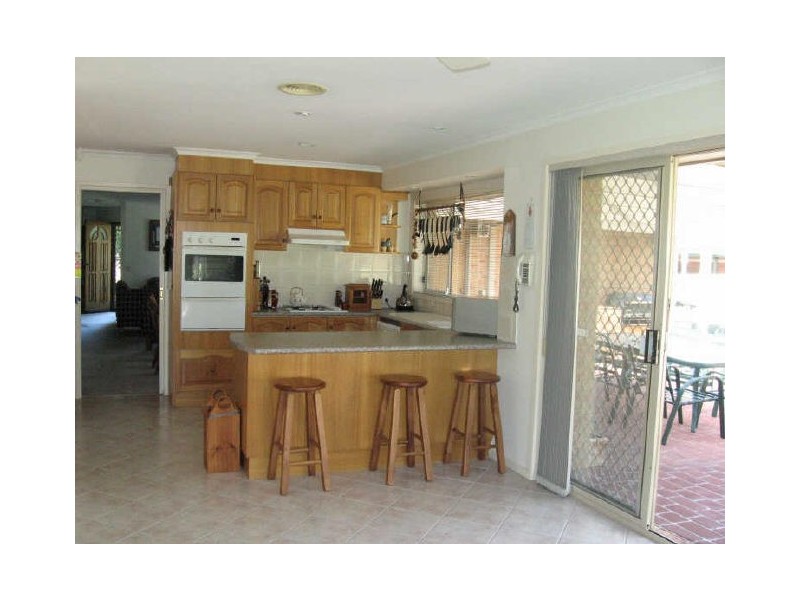 7 Heysen Drive, Skye VIC 3977