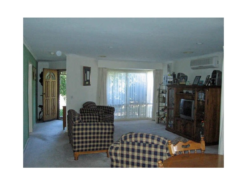 7 Heysen Drive, Skye VIC 3977