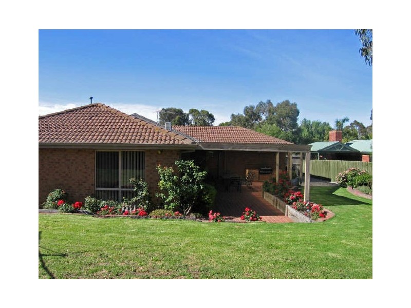 7 Heysen Drive, Skye VIC 3977