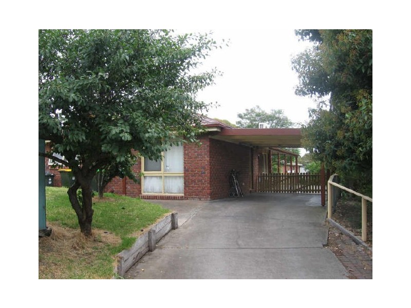 18 Lyrebird Drive, Carrum Downs VIC 3201