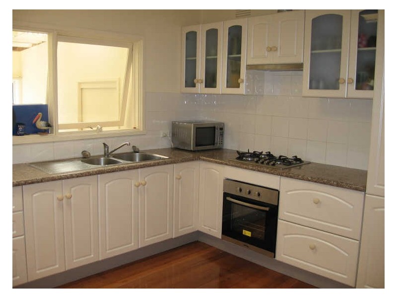 16 Galway Street, Seaford VIC 3198