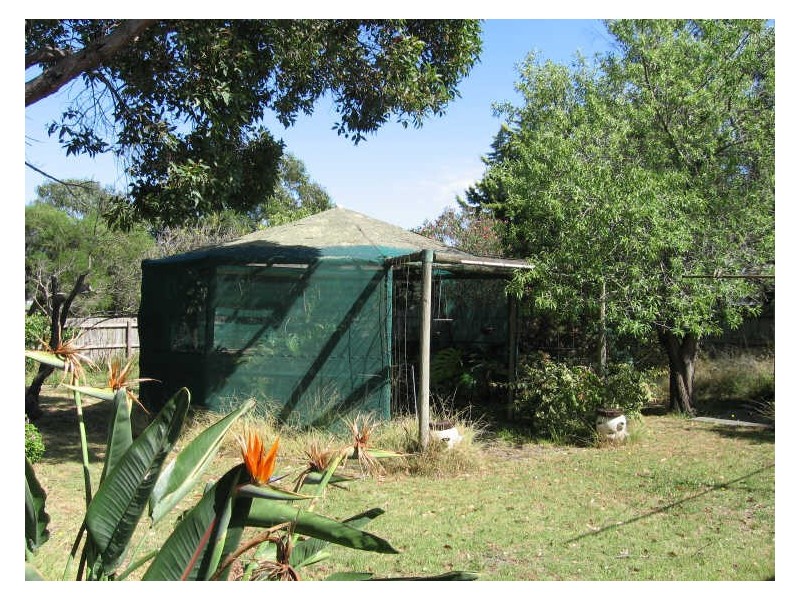 16 Galway Street, Seaford VIC 3198