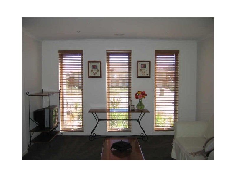 3 Desert Rose Court, Cranbourne VIC 3977