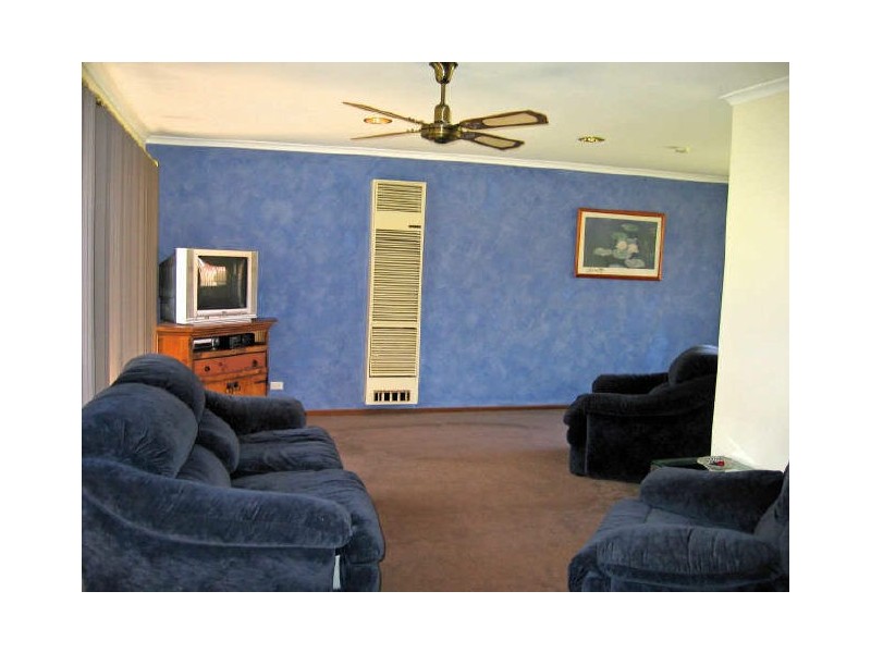 42 McCormicks Road, Skye VIC 3977