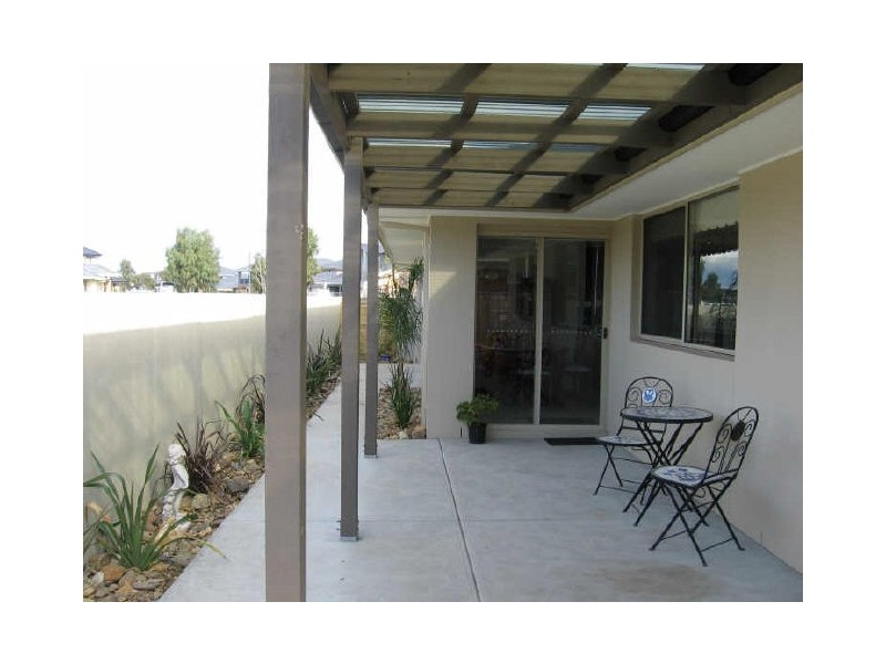 5 Lakeside Drive, Sandhurst VIC 3977