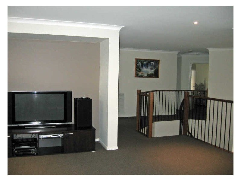 31 Lakeside Drive, Sandhurst VIC 3977