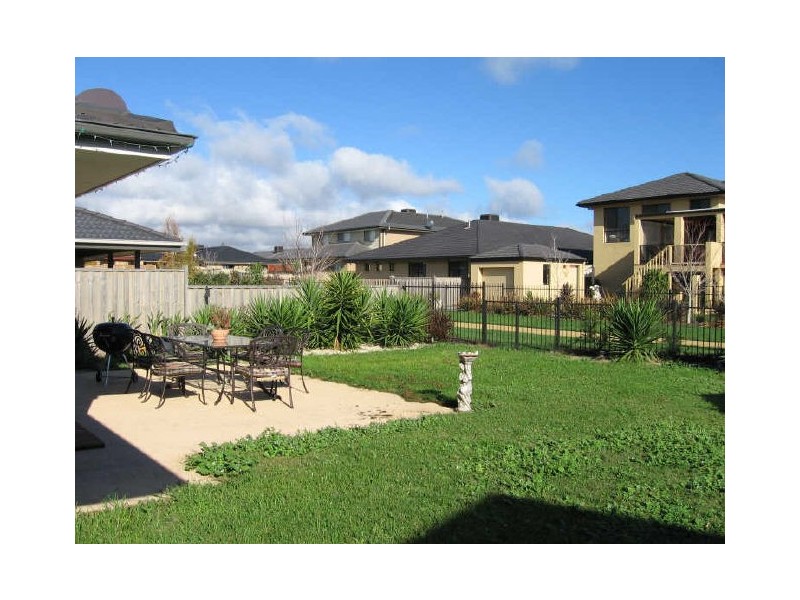 86 Sandhurst Boulevard, Sandhurst VIC 3977