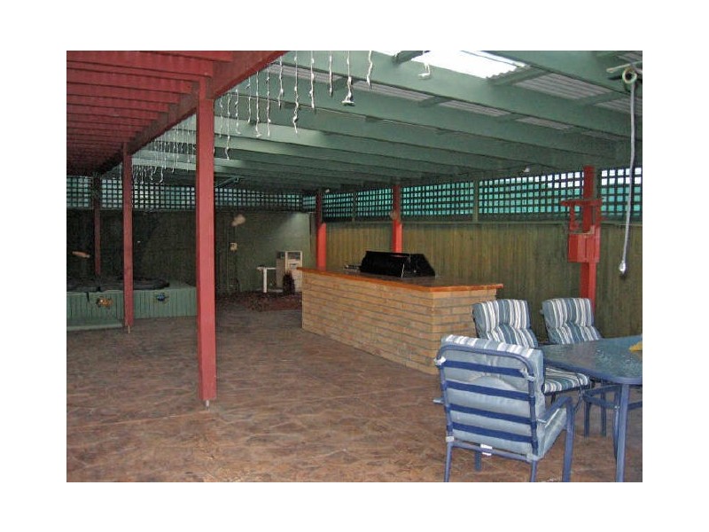 1 Windsor Grange, Skye VIC 3977