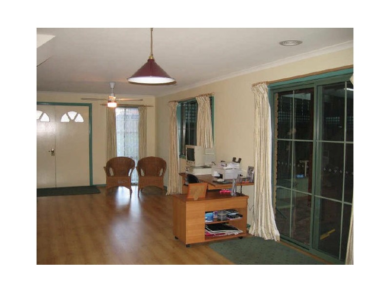 1 Windsor Grange, Skye VIC 3977