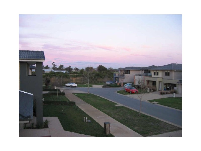 33 Lakeside Drive, Sandhurst VIC 3977