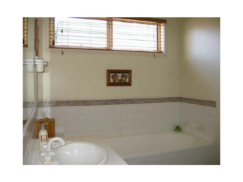 12 Daisy Way, Carrum Downs VIC 3201