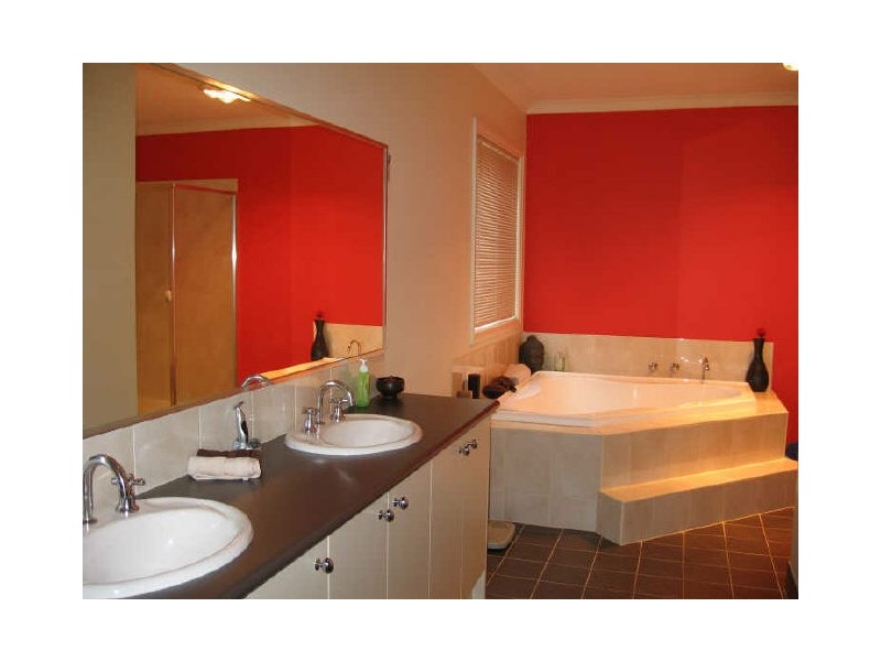 14 Emerald Rise, Skye VIC 3977