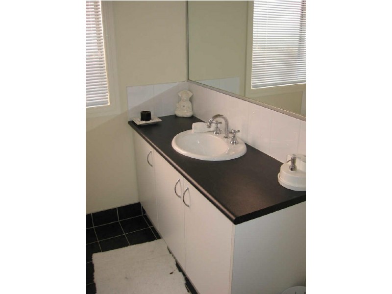 14 Emerald Rise, Skye VIC 3977