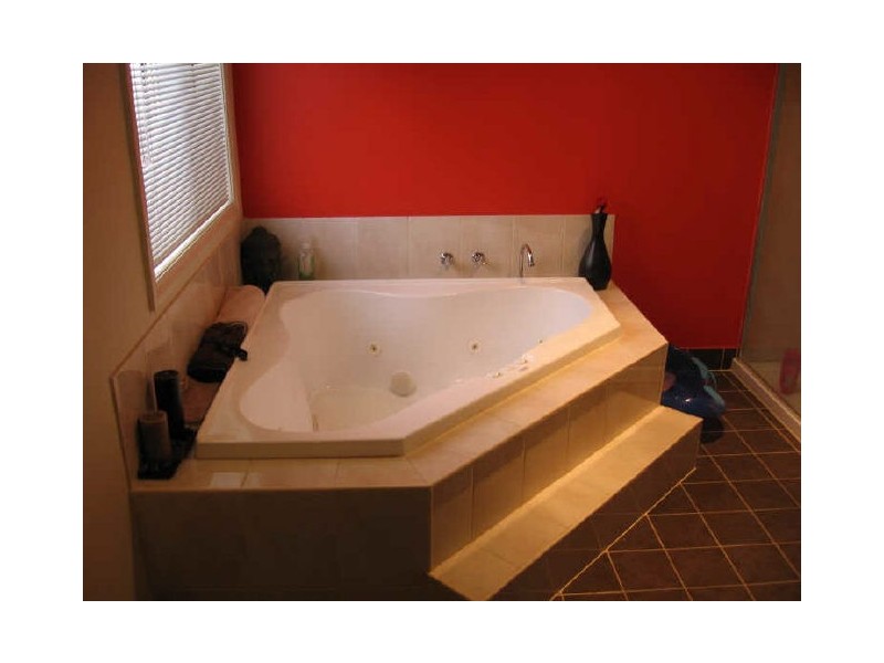 14 Emerald Rise, Skye VIC 3977