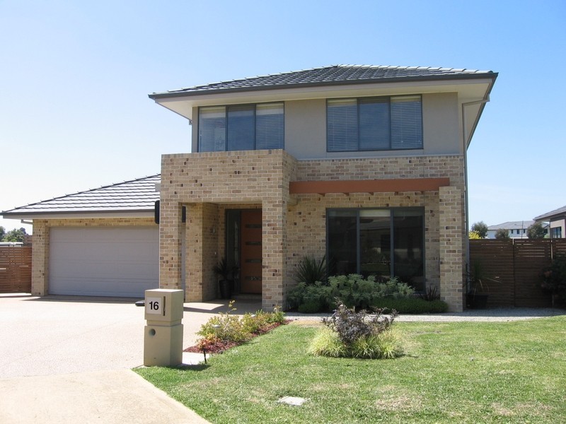 16 Whitewater Court, Sandhurst VIC 3977
