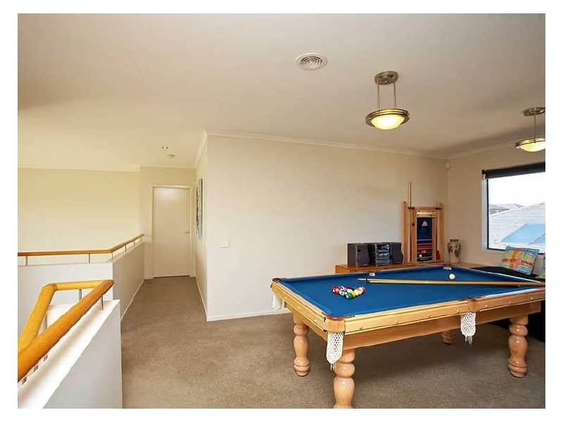 16 Whitewater Court, Sandhurst VIC 3977