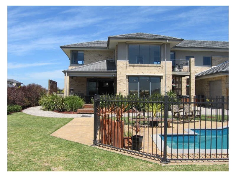 16 Whitewater Court, Sandhurst VIC 3977