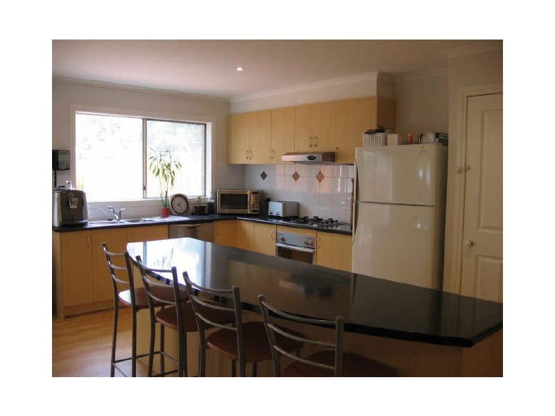 8 Thomas Place, Carrum Downs VIC 3201