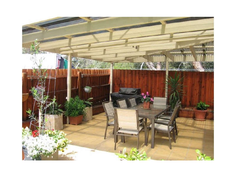 8 Thomas Place, Carrum Downs VIC 3201