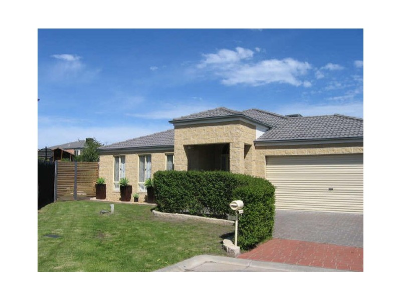 5 Eve Close, Skye VIC 3977