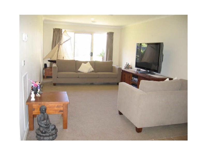 5 Eve Close, Skye VIC 3977