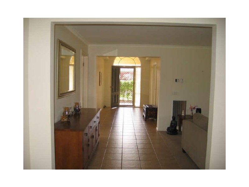 5 Eve Close, Skye VIC 3977